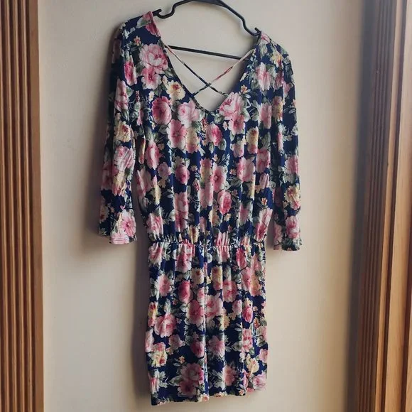 Gilli Floral Culotte Dress Size Large - Picture 2 of 16
